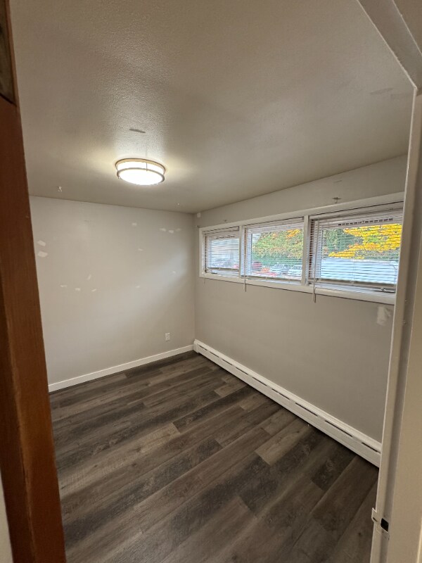 Building Photo - 4748 22nd Ave NE