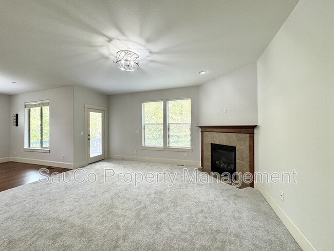 Building Photo - 11347 NW Kimble Ct