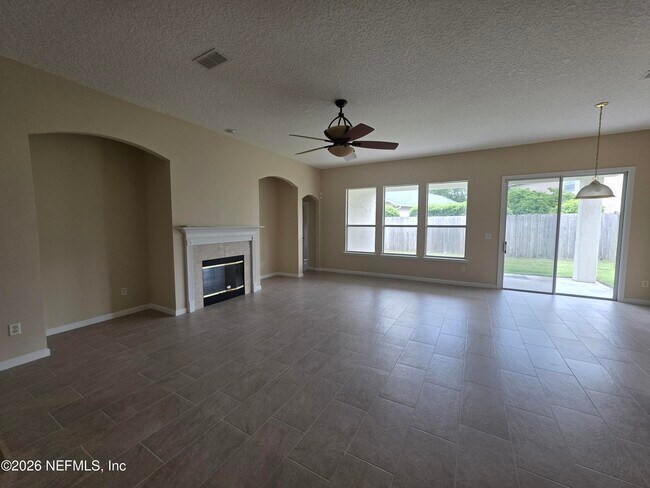Building Photo - 739 Wakemont Dr