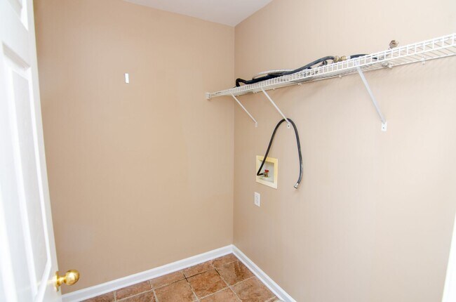 Building Photo - Chapmans Retreat home