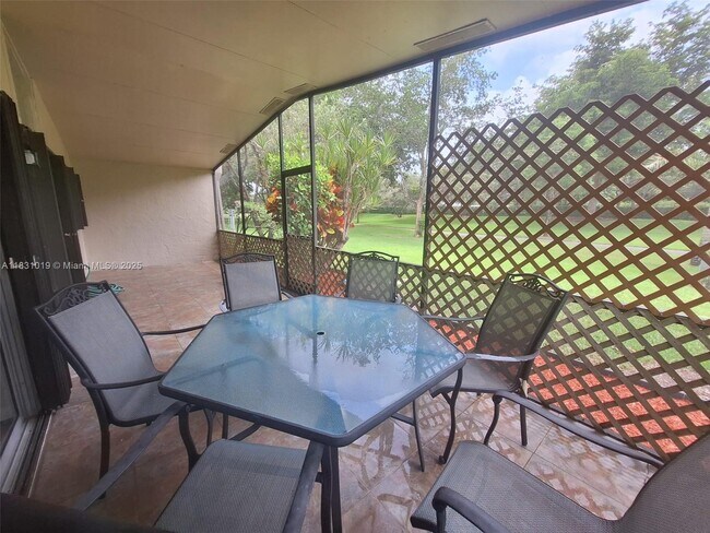 Building Photo - 22280 Timberly Dr