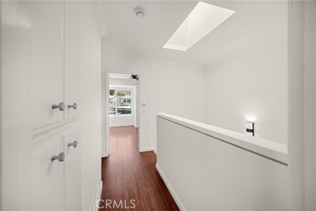 Building Photo - 307 N Singingwood St