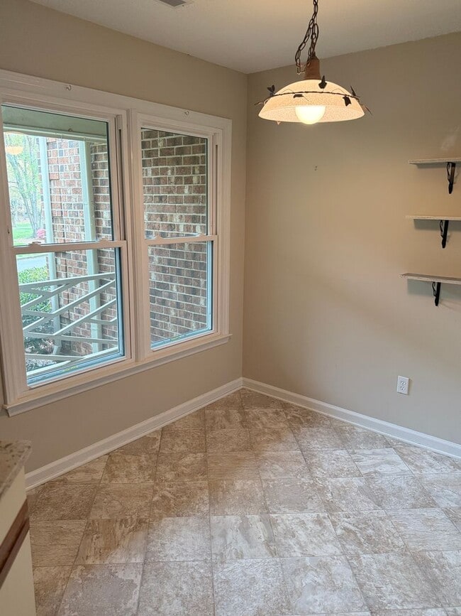 Building Photo - FIRST MONTH FREE!