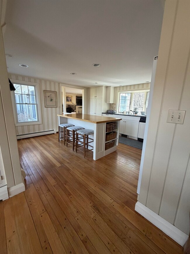 Building Photo - 536 Gov Wentworth Hwy