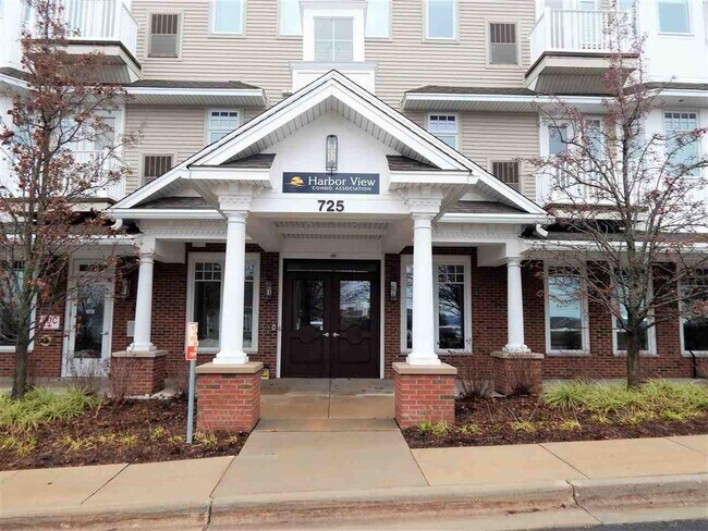 Primary Photo - 725 Harbor Watch Dr