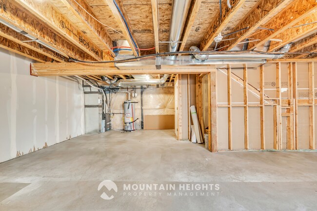 Building Photo - 607 Sawback Ln