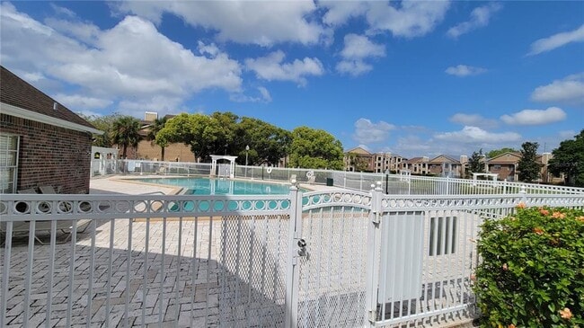 Building Photo - 5500 Devonbriar Way
