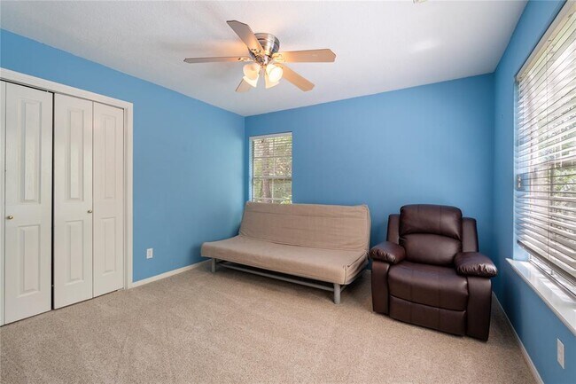 Building Photo - 98 E Greywing Ct
