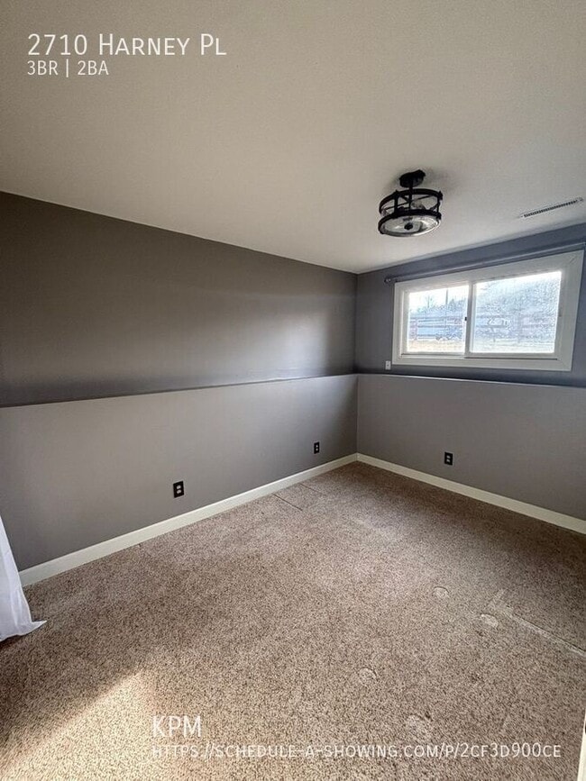 Building Photo - 2710 Harney Pl