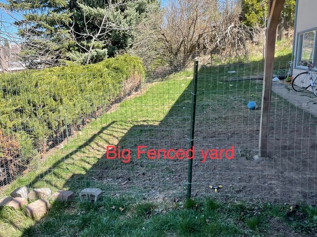 Building Photo - 1300 NE Williams St