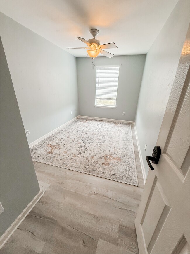 Building Photo - 23 Old Courthouse Way