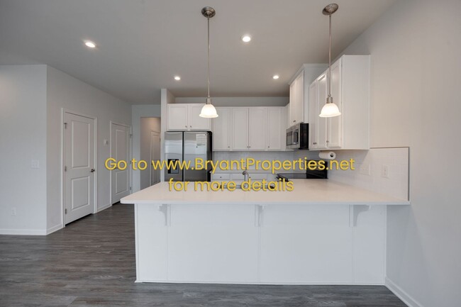 Building Photo - 632 Exmoor Dr