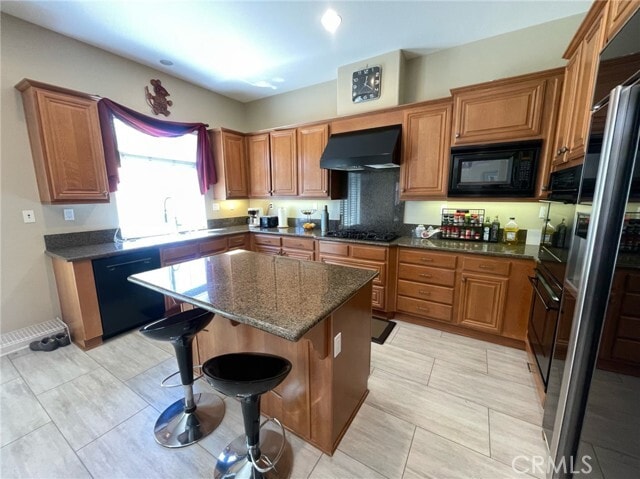 Building Photo - 5112 Via San Lucas