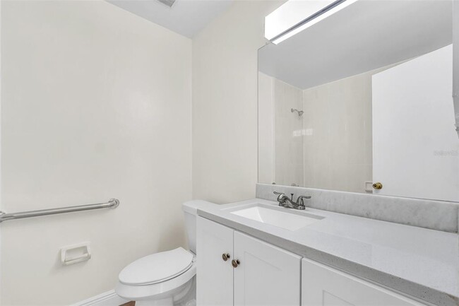 Building Photo - 5322 Jade St