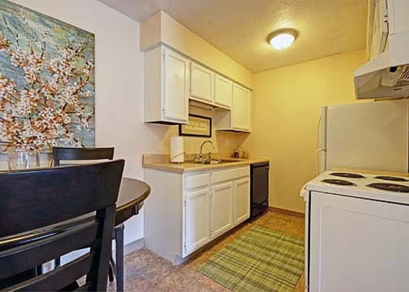 Building Photo - Crosswinds Apartments