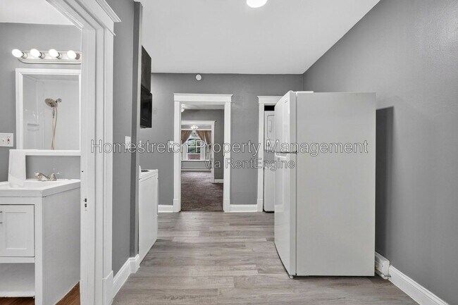 Building Photo - 3107 Osceola St
