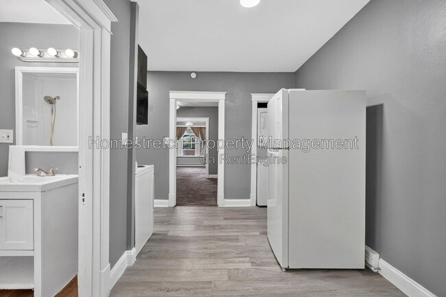 Building Photo - 3107 Osceola St