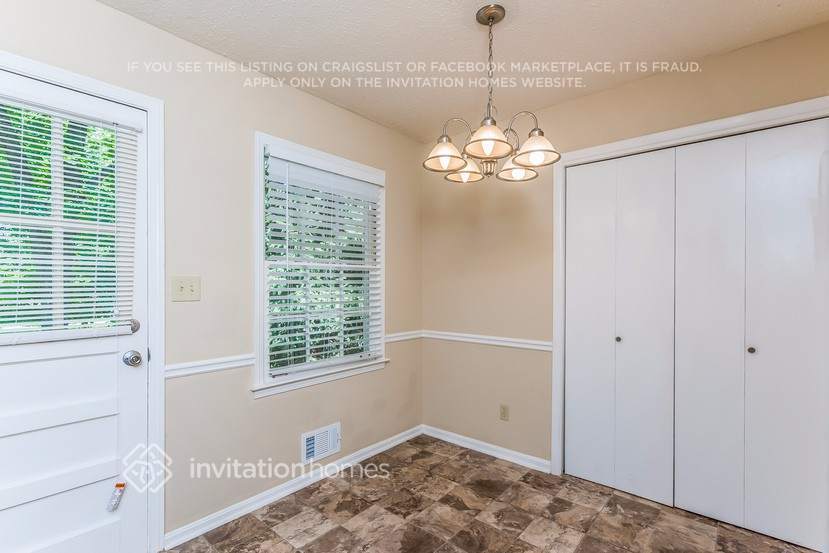 Building Photo - 2905 Piedmont Dr