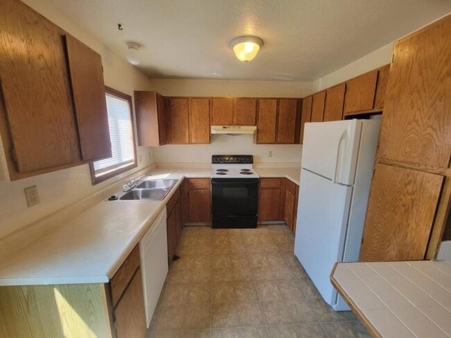 Building Photo - 4 bedroom in Billings MT 59101