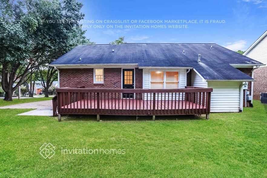 Building Photo - 88 Paddington Dr SW