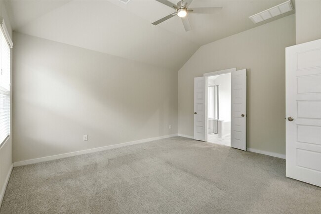 Building Photo - 2742 Oakleaf Ash Ln