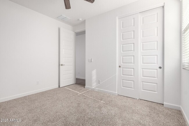 Building Photo - 17818 W Vogel Ave