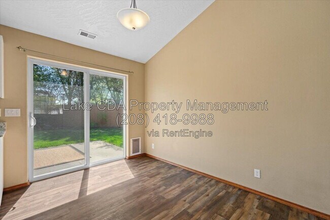 Building Photo - 8920 Torrey Ln