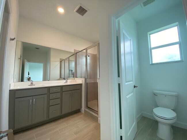Building Photo - 4946 Navali Dr