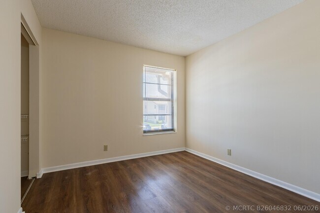 Building Photo - 9449 Boca Cove Cir