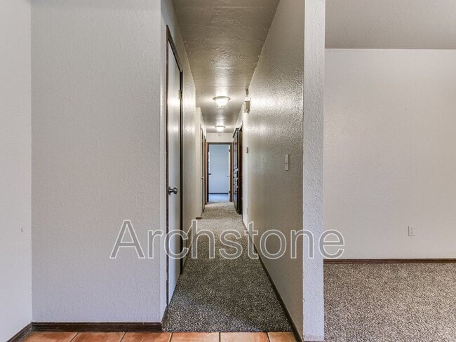 Building Photo - 5216 Coble St