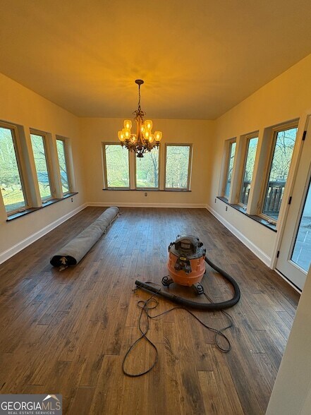 Building Photo - 1776 Old Country Pl