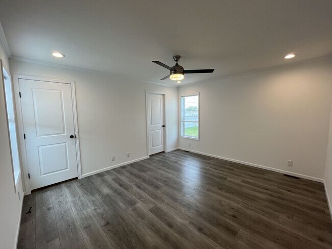 Building Photo - 7 Sandpiper Ln