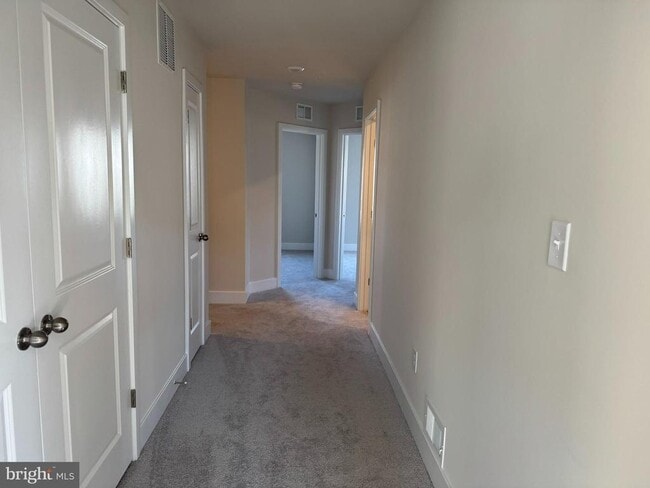 Building Photo - 1809 Parham Wy