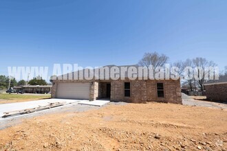 Building Photo - New construction homes in Greenbrier