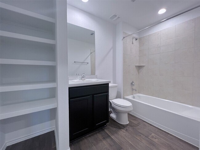 Building Photo - 21227 Alder Oaks Dr