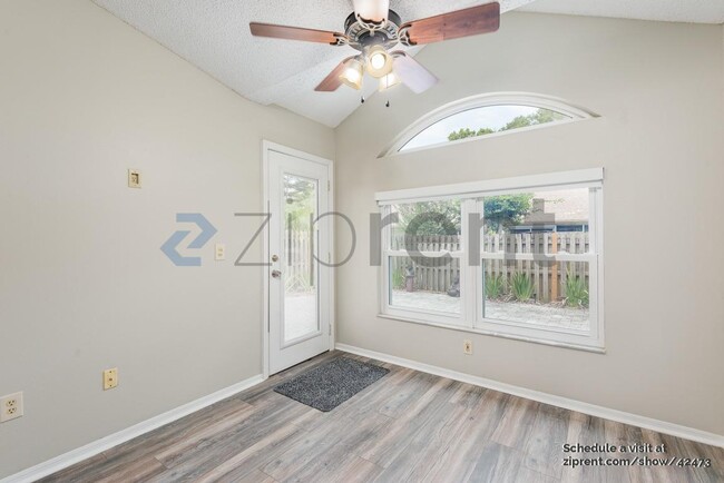 Building Photo - 2588 Stony Brook Ln