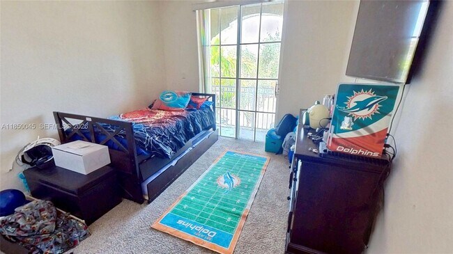 Building Photo - 1420 SE 26th Ave