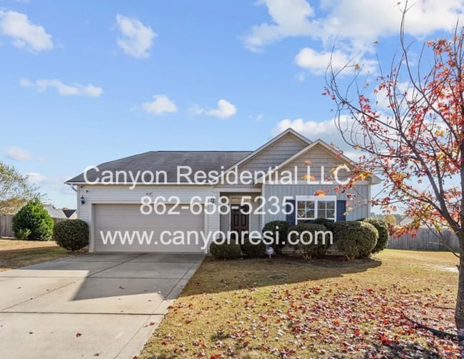Primary Photo - 3637 Crosswinds Dr
