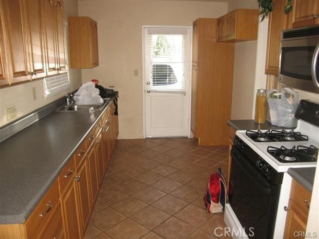 Building Photo - 450 St Augustine Ave