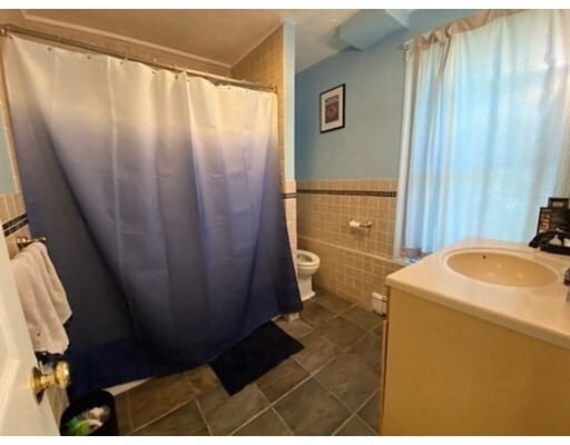 Building Photo - 66 Spring Rd