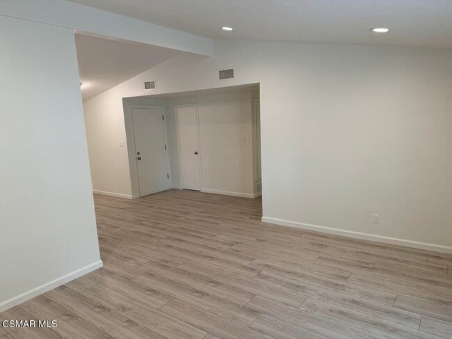 Building Photo - 1306 Windsor Dr
