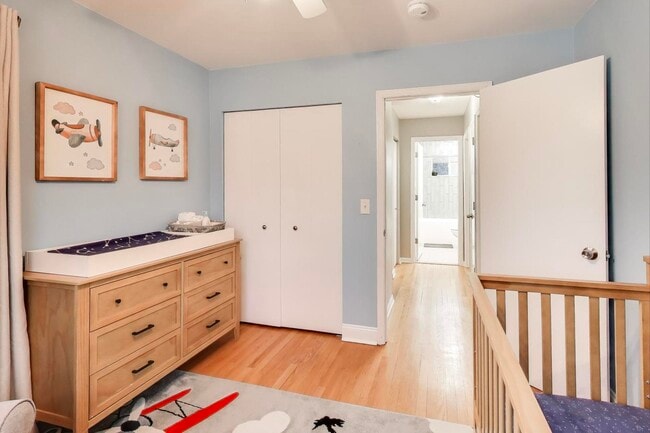 Building Photo - 6 S Waterman Ave