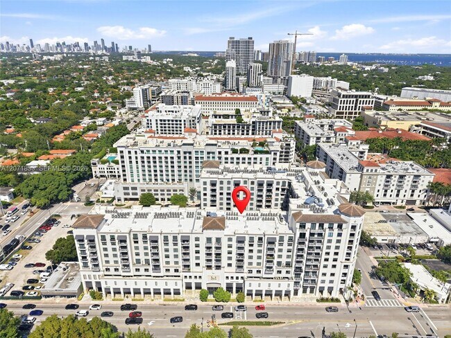 Building Photo - 301 Altara Ave