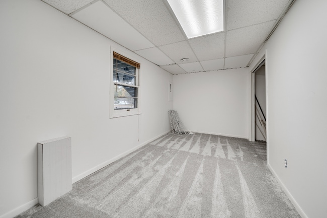 Building Photo - 6367 Zinnia Ln N