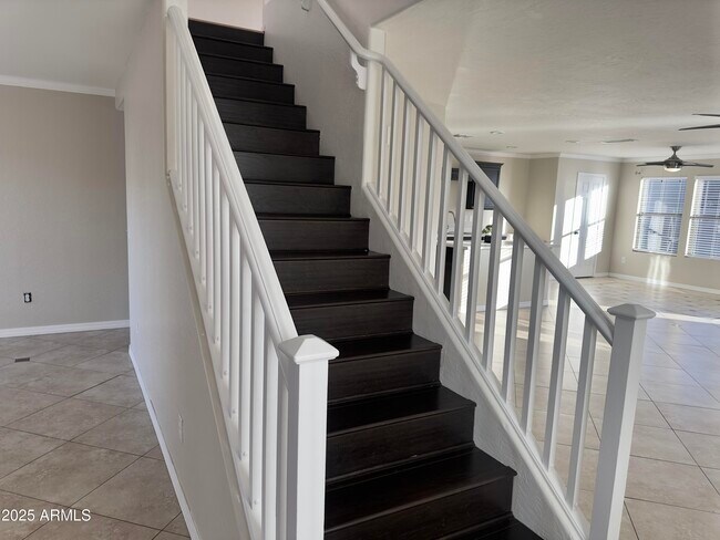 Building Photo - 3435 E Longhorn Dr