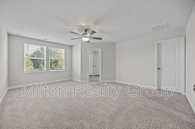 Building Photo - 63 Village Edge Dr