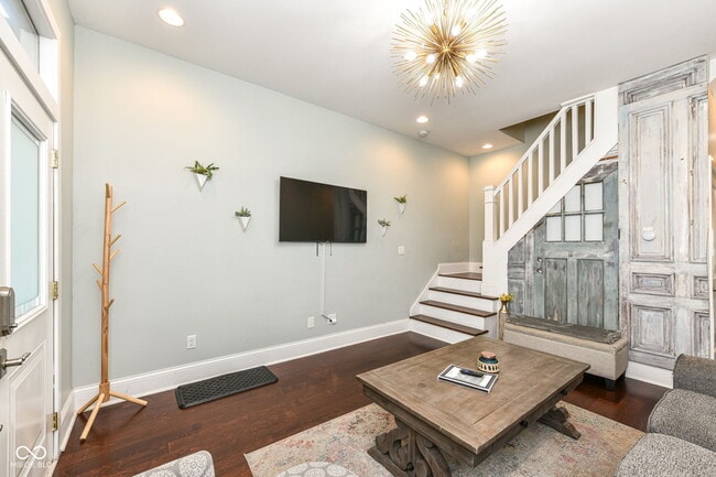 Building Photo - 1244 S Talbott St