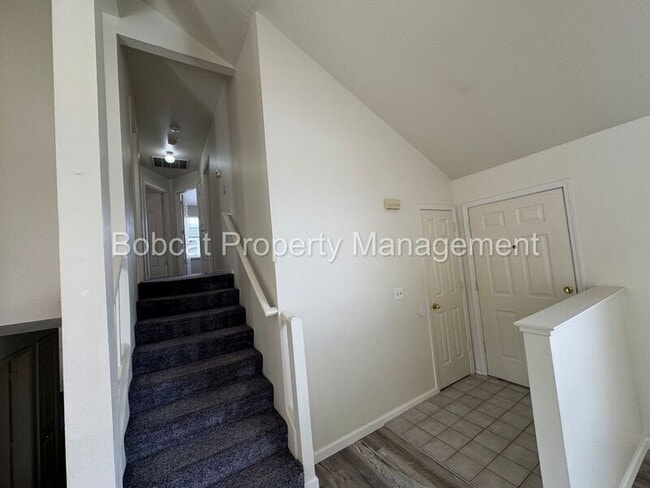 Building Photo - 4123 Sweetwater Dr