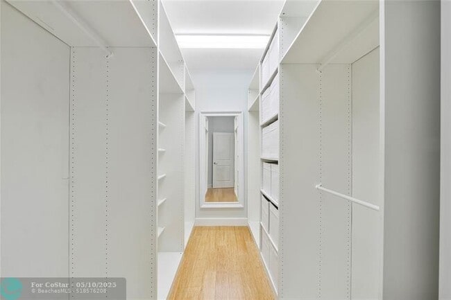 Building Photo - 825 NE 17th Way