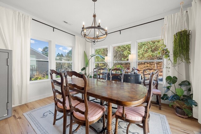 Building Photo - Discover this stunning 3-bedroom, 2.5-bathroom home where design and comfort meet in Mill Creek F...